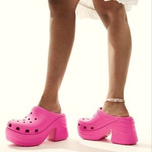 BRAND NEW CROSS SIREN PLATFORM CLOG SANDAL